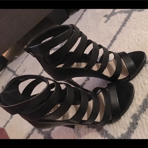 ‼️CLOSET CLEAN UP‼️ Black Strappy Heels 👠👠 - Picture 4 of 4